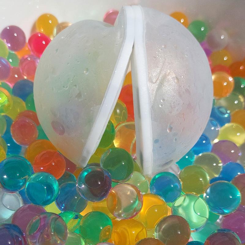 duurzame waterbom en waterbeads, sensoriek spel