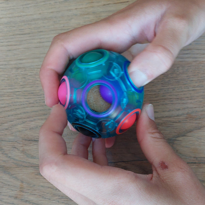 Toys42Hands Magische puzzelbal transparent