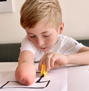 Nimble paper cutter