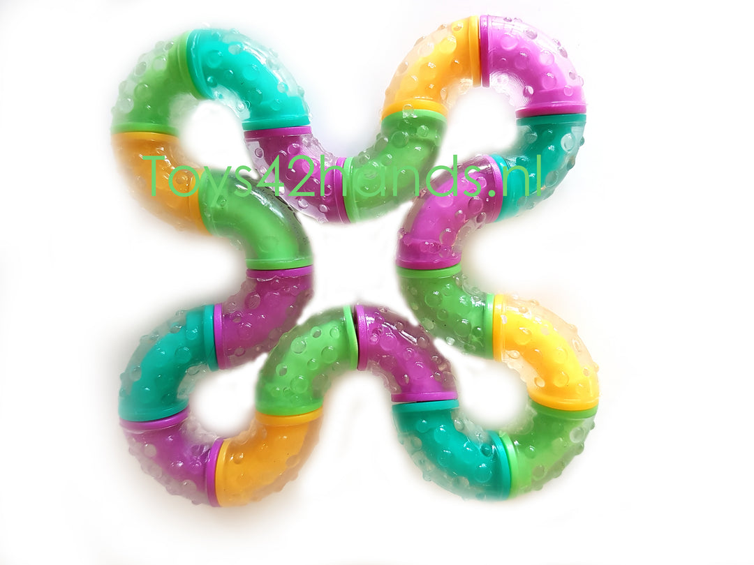 Therapytangle large roze-oranje met zachte rubber coating voor sensorische ervaring